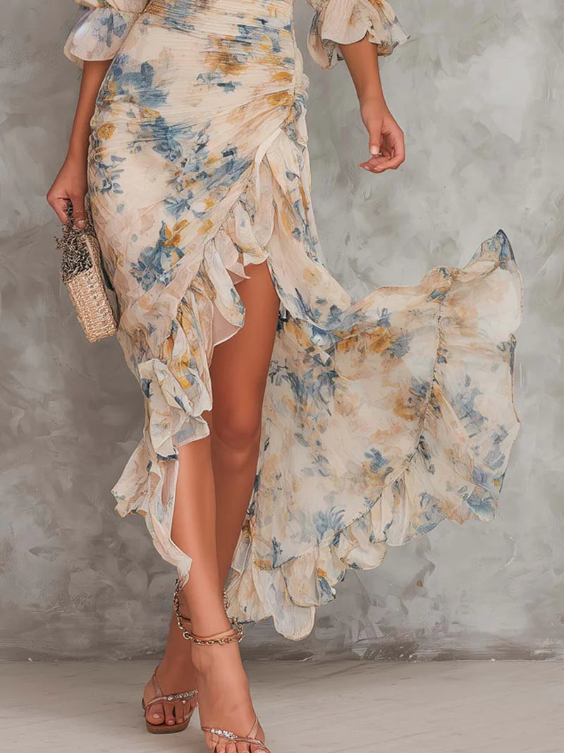 Vestido Maxi de Gasa con Estampado Floral, Cuello Alto y Bajo Asimétrico Beige