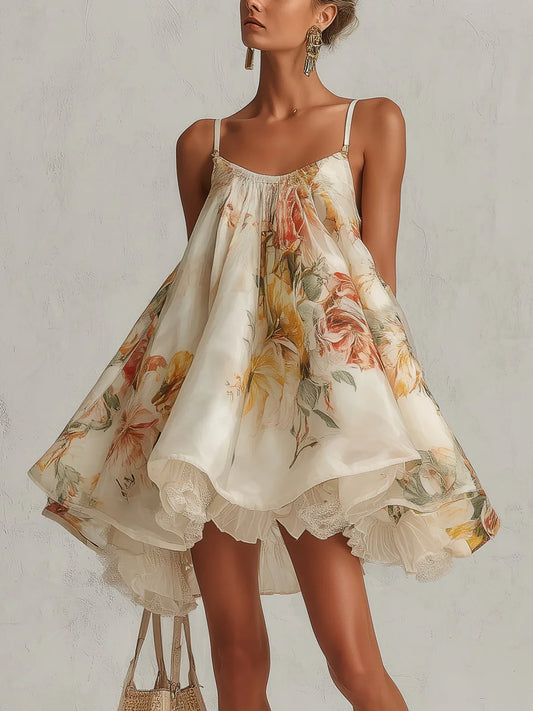 Elda Vestido Mini Beige de Organza Floral en Línea A con Acabado de Encaje