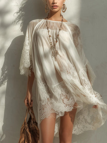 Antonia Vestido Mini de Chiffon Blanco con Paneles de Encaje