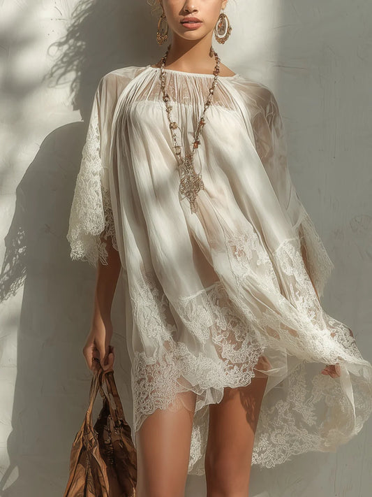 Antonia Vestido Mini de Chiffon Blanco con Paneles de Encaje