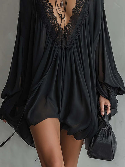 Catalina Vestido Mini de Chiffon Negro con Escote Halter y Cuello de Encaje