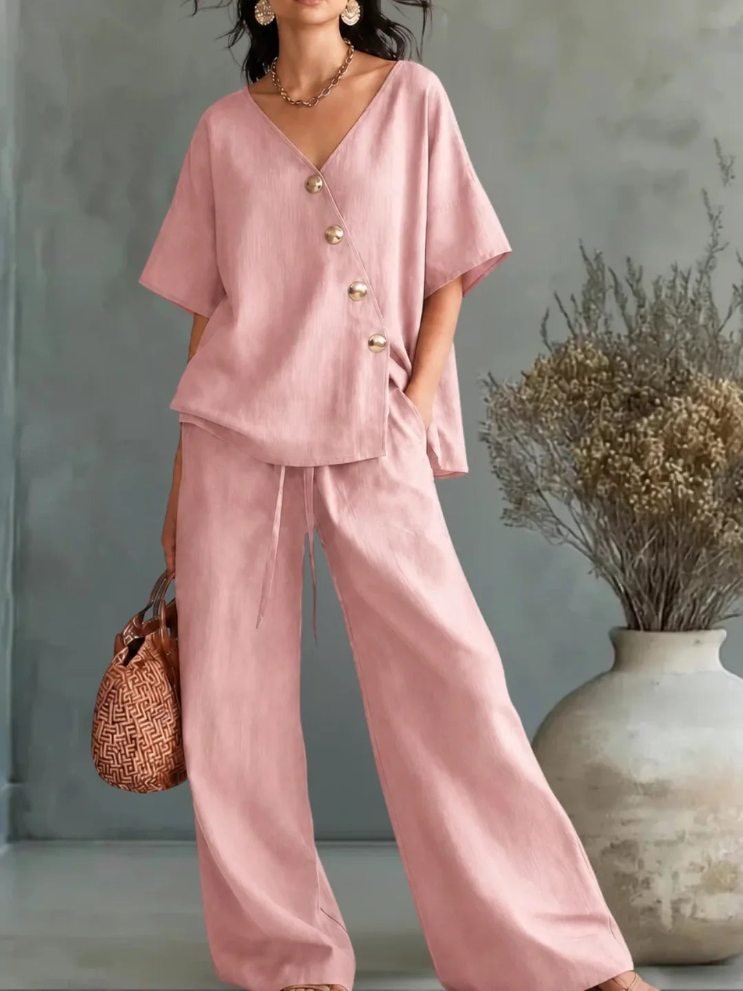Celia Conjunto con Escote en V y Botones