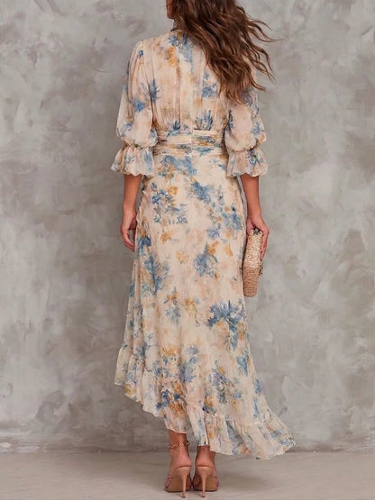 Vestido Maxi de Gasa con Estampado Floral, Cuello Alto y Bajo Asimétrico Beige