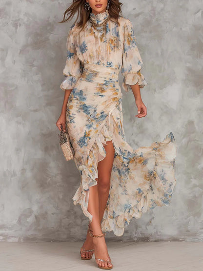 Vestido Maxi de Gasa con Estampado Floral, Cuello Alto y Bajo Asimétrico Beige