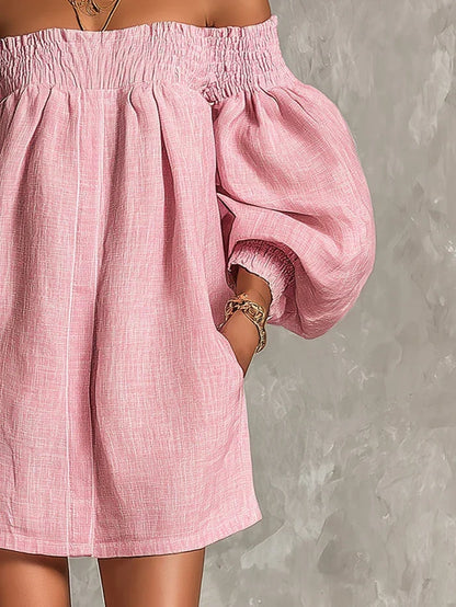 Gisela Vestido Mini Rosa en Línea A con Mangas Farol y Hombros al Descubierto