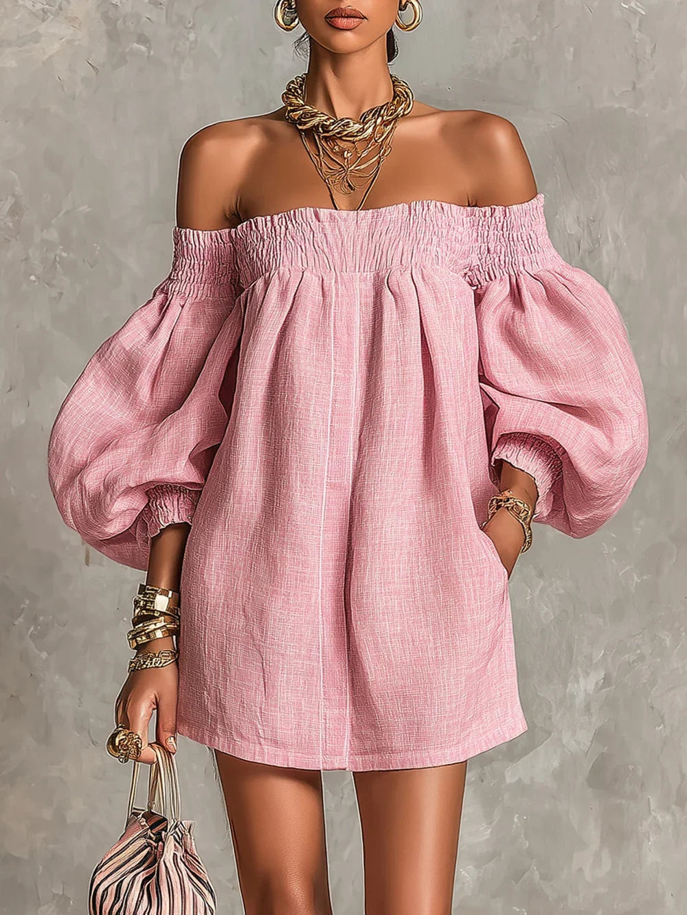 Gisela Vestido Mini Rosa en Línea A con Mangas Farol y Hombros al Descubierto