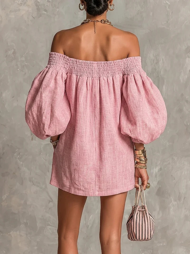 Gisela Vestido Mini Rosa en Línea A con Mangas Farol y Hombros al Descubierto