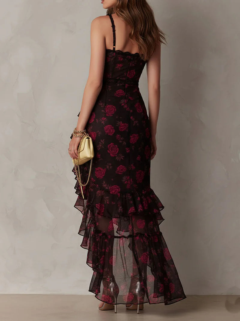 Vestido Chic Negro y Rojo con Estampado Floral y Volantes en el Bajo