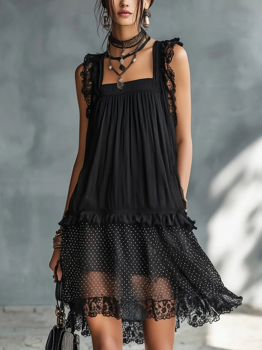 Elina Vestido Mini Negro con Tul de Lunares, Volantes y Acabado de Encaje Negro