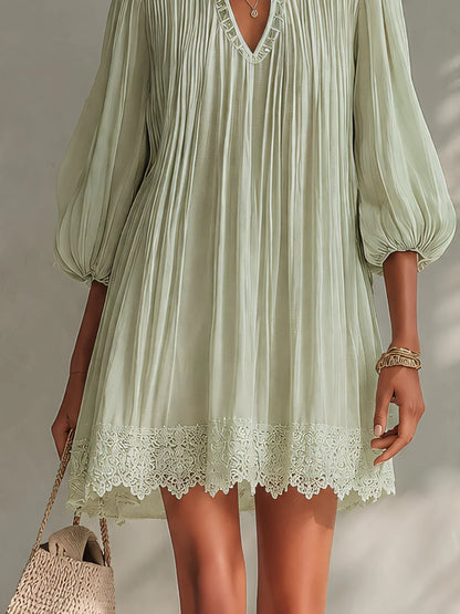 Iria Vestido Mini Verde Claro de Chiffon Plisado con Mangas Farol de Encaje