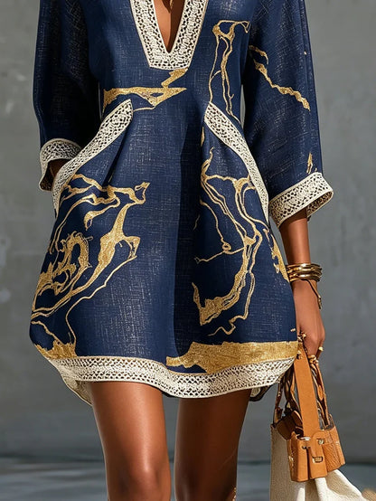Cira Vestido Mini Azul Marino de Encaje de Ganchillo con Escote en V y Estampado Dorado