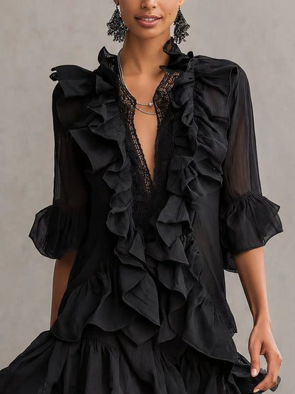 Serena Vestido Mini Negro de Chiffon con Detalles de Volantes