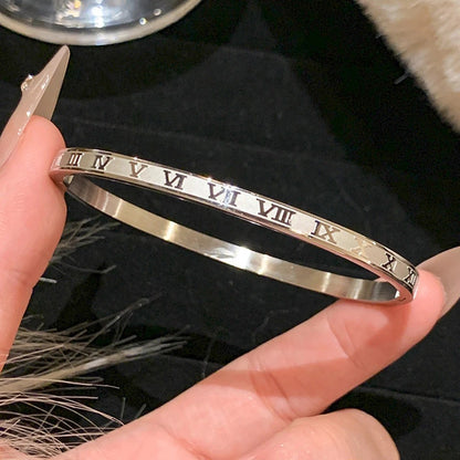 Nerea Colección Pulseras de Acero Inoxidable con Circonitas