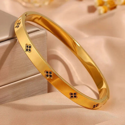 Nerea Colección Pulseras de Acero Inoxidable con Circonitas