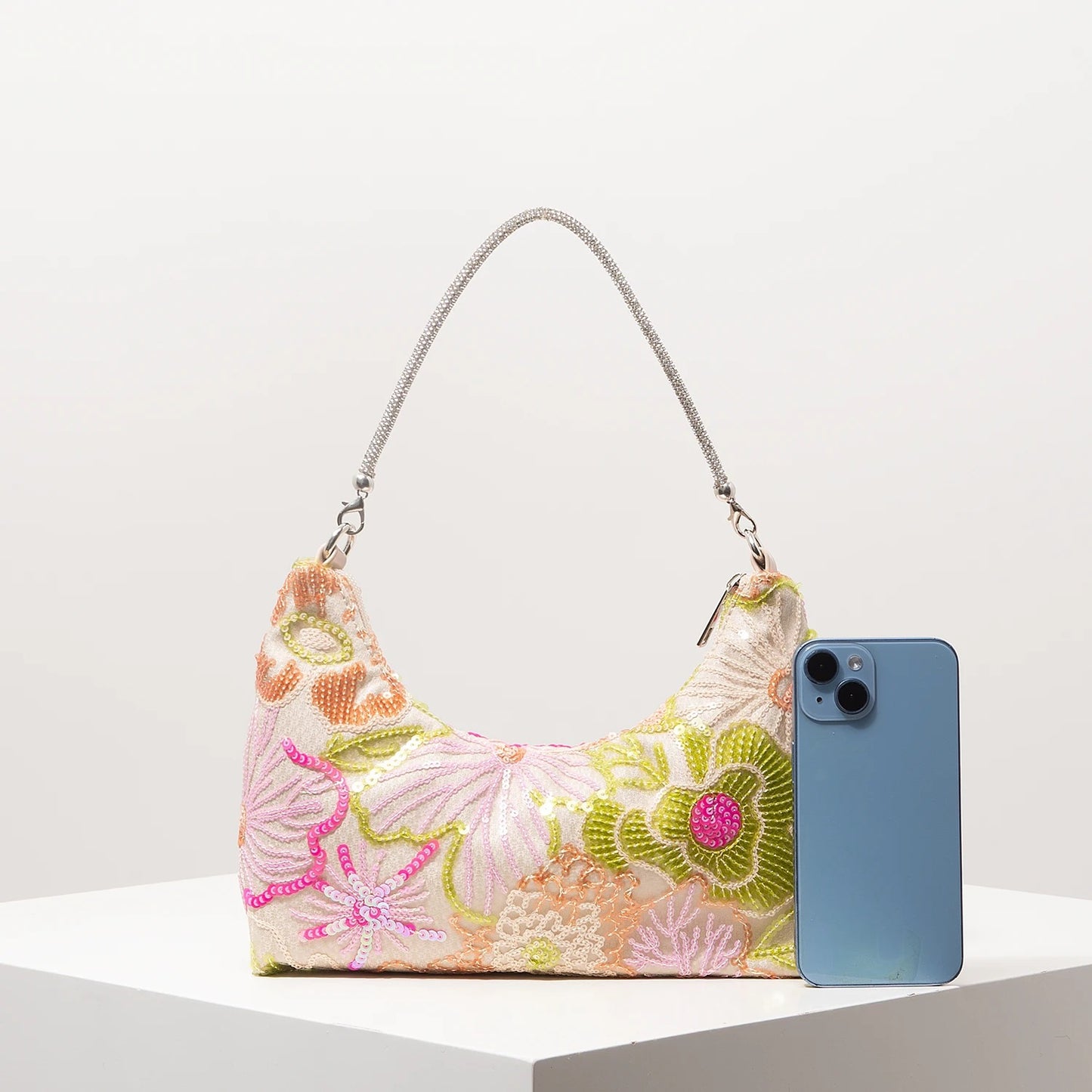 Amalia Bolso Bordado Flores Silvestres