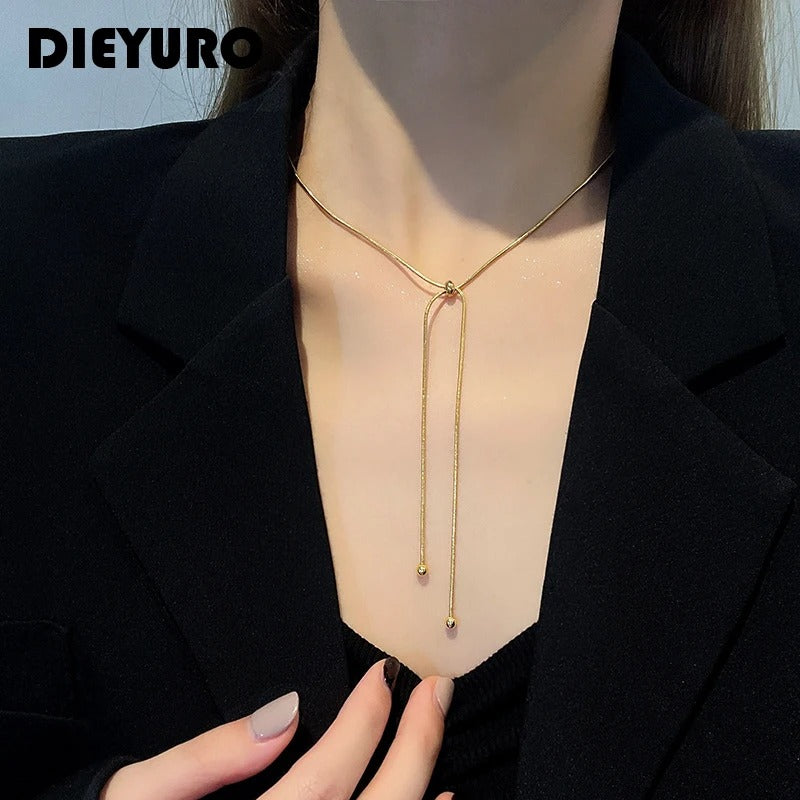 Elara Collar Ajustable de Acero Inoxidable Chapado en Oro de 18K