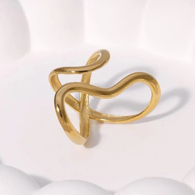 Lucía Anillo Dorado de Acero Inoxidable con Baño PVD de Oro 18K