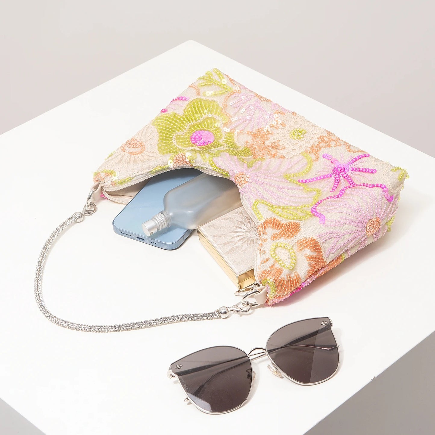 Amalia Bolso Bordado Flores Silvestres