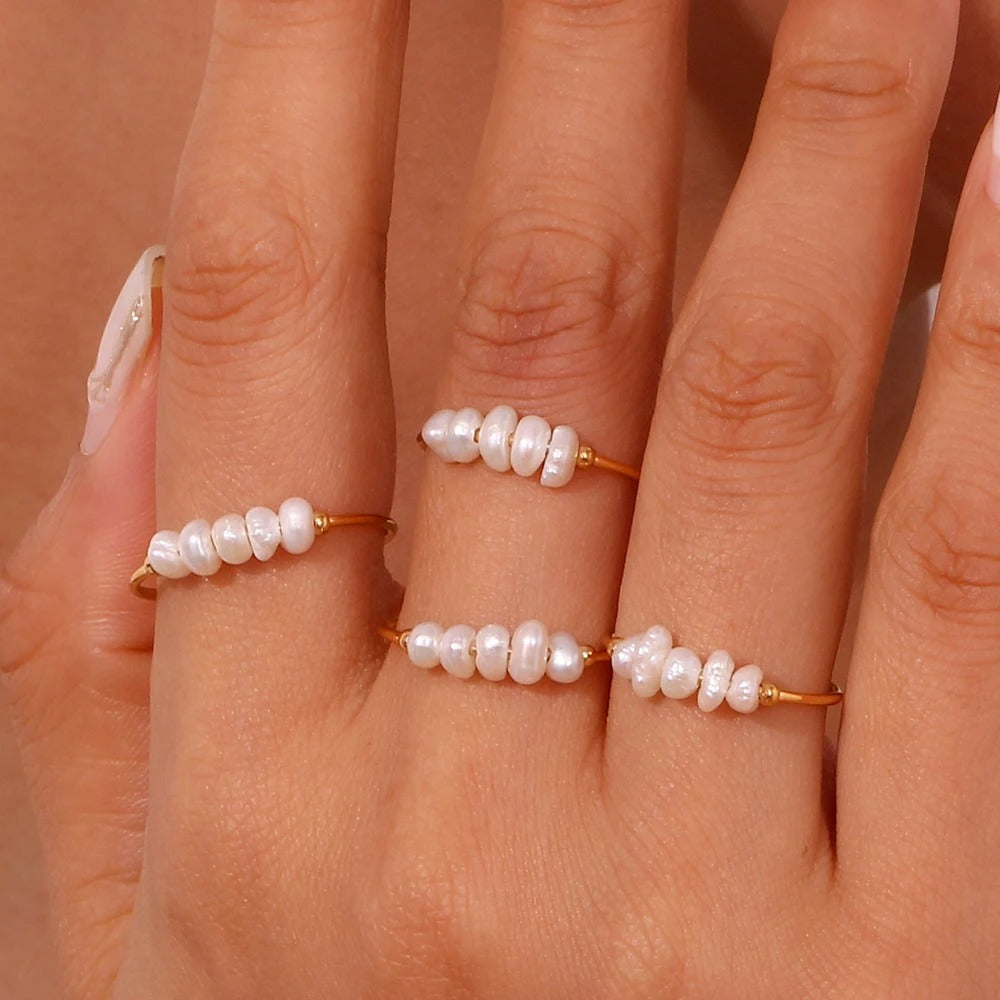 Elena Anillo Dorado de Acero Inoxidable con Perla de Agua Dulce