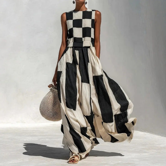 Noa Vestido Maxi Geométrico en Blanco y Negro